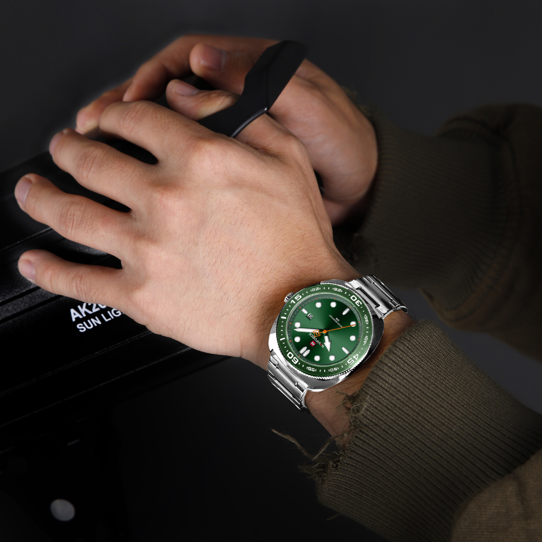 Reloj NAVIFORCE para Hombre Correa Silver Green Analógico NF9250